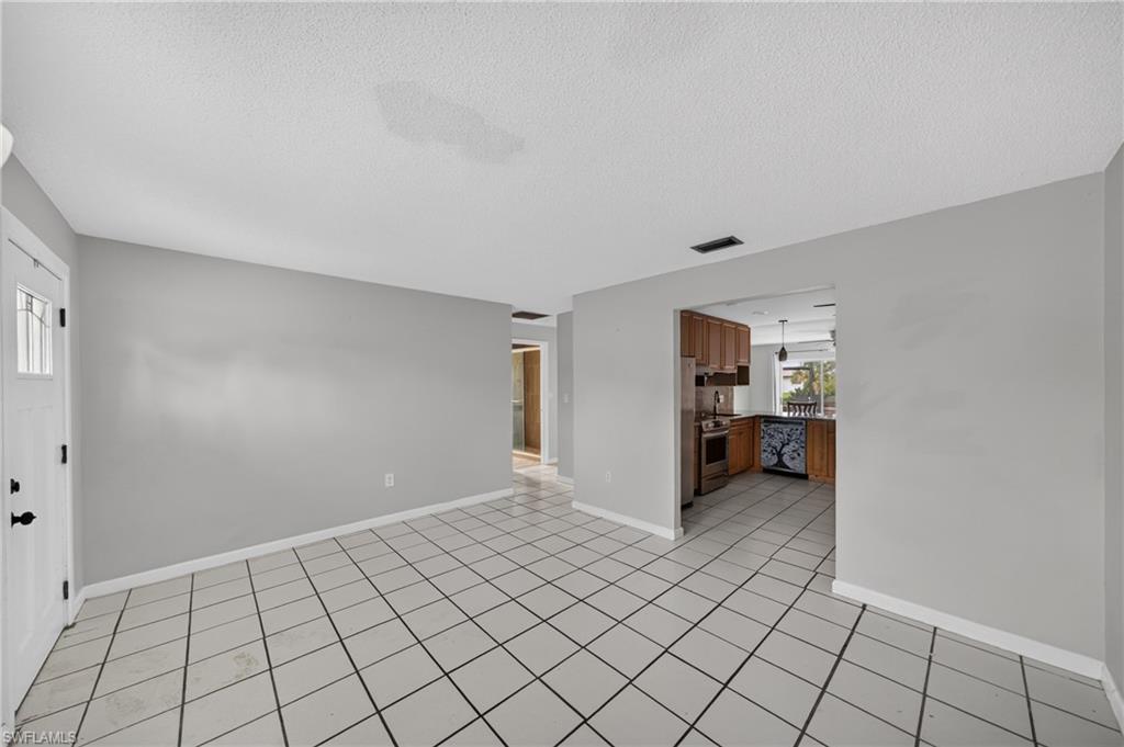 5227 Coronado Pkwy Property Photo 5