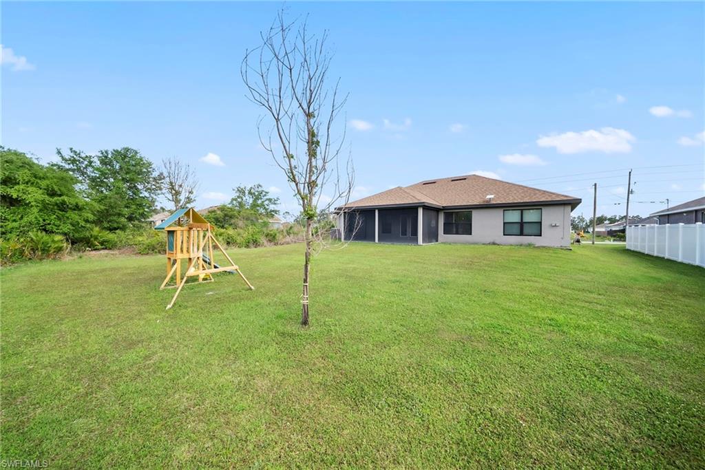 490 Windermere Dr Property Photo 33