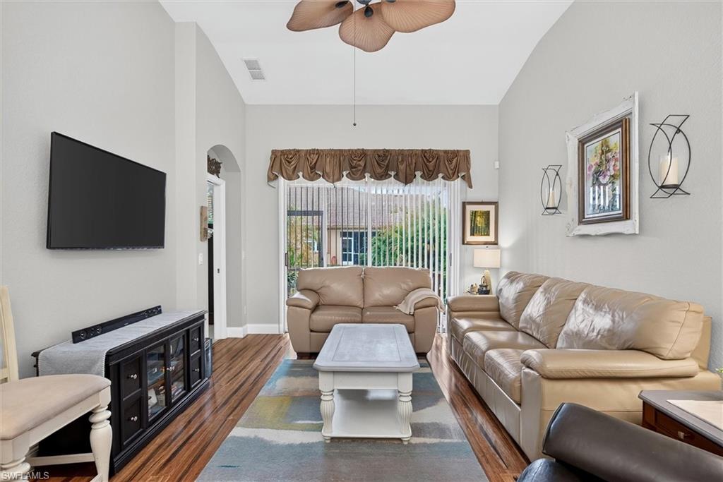 7871 Lake Sawgrass Loop 5413 Property Photo 6