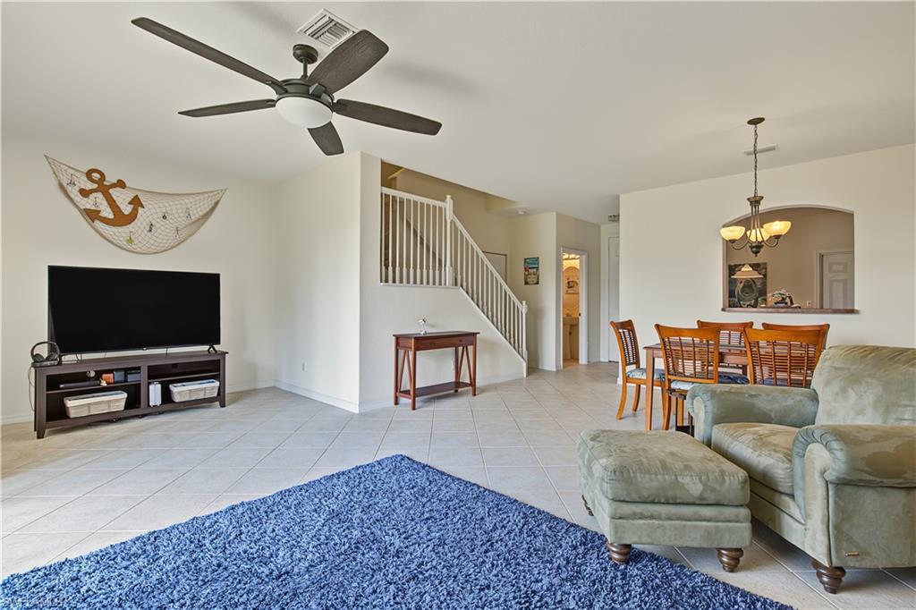 2444 Laurentina Ln Property Photo 10