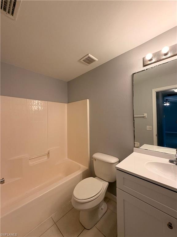 2451 Daniel Ave N Property Photo 3