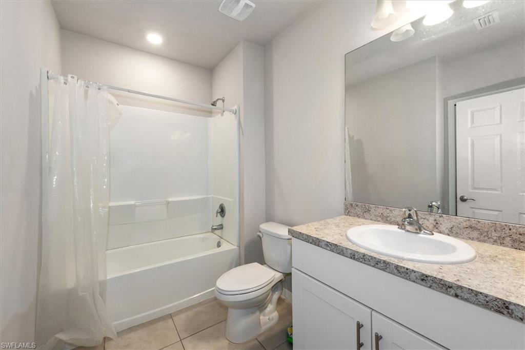 3004 45th St Sw Property Photo 11
