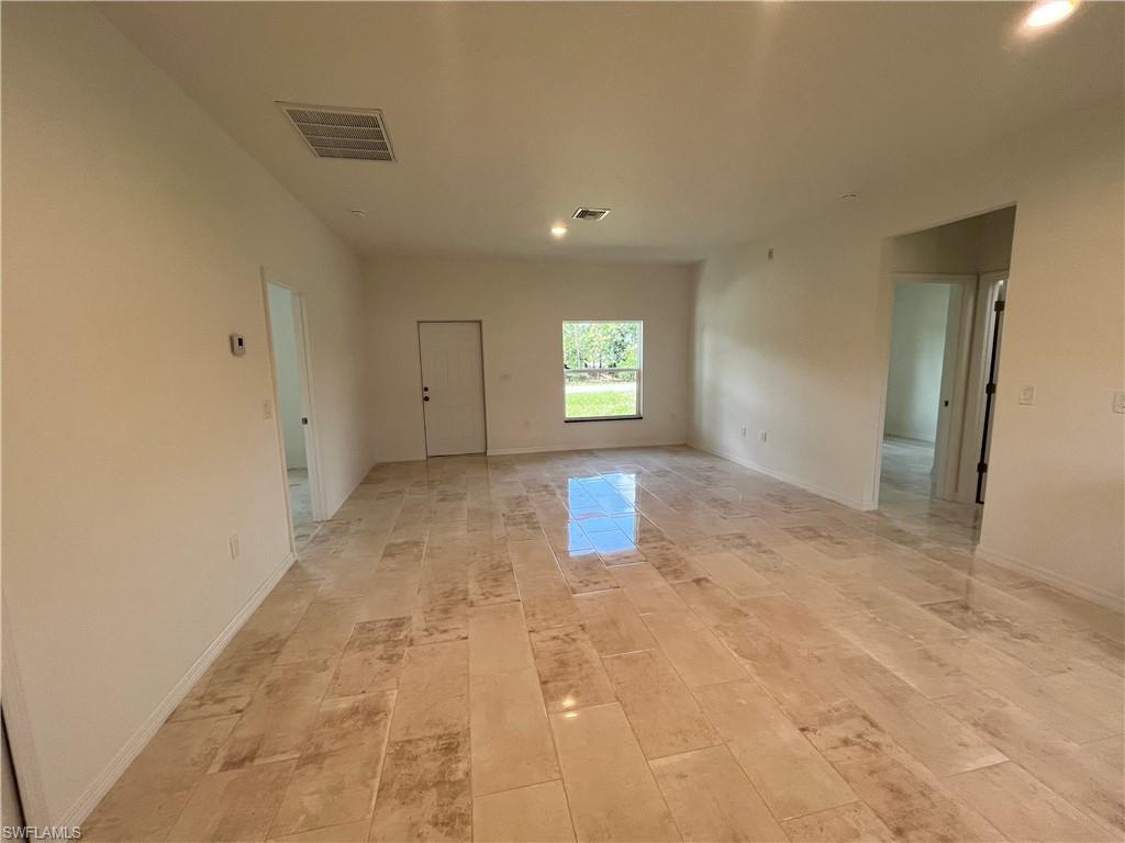 3153 Sunshine Blvd Property Photo 3