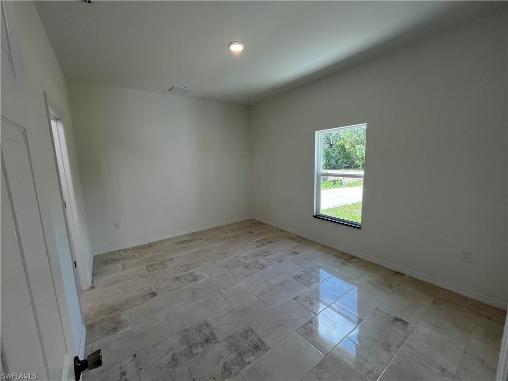 3153 Sunshine Blvd Property Photo 4