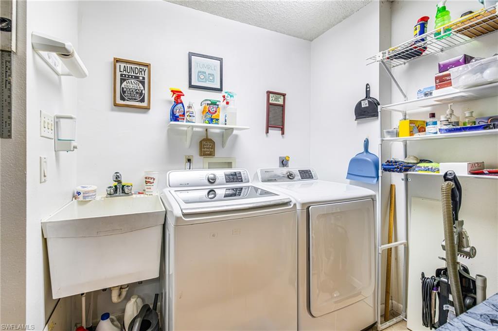 1226 Hazeltine Dr Property Photo 30