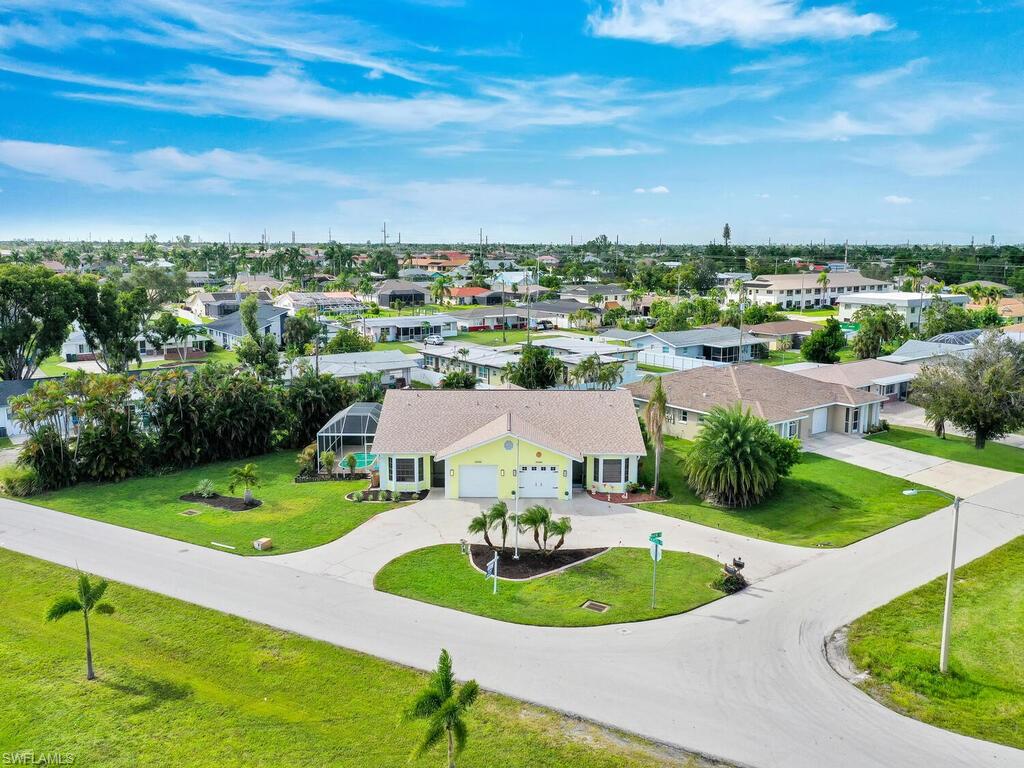 4836/4838 Marine Dr Property Photo 2