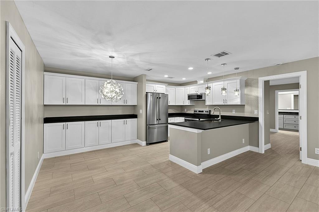 4836/4838 Marine Dr Property Photo 25