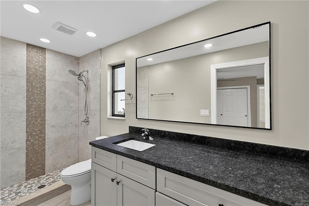 4836/4838 Marine Dr Property Photo 34