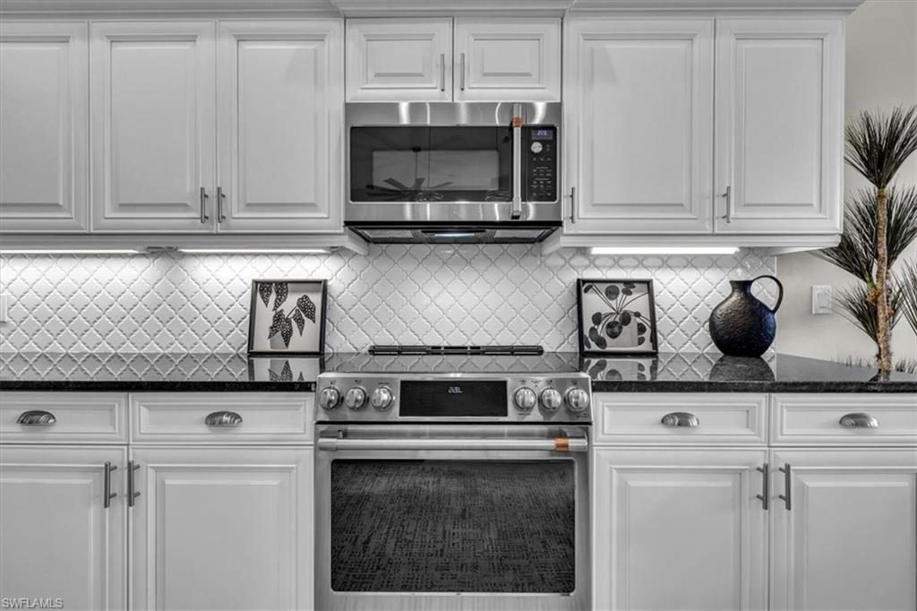 3750 Lakeview Isle Ct Property Photo 19