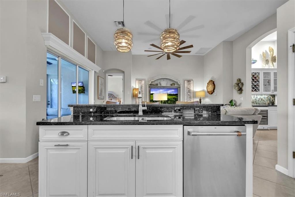 3750 Lakeview Isle Ct Property Photo 20