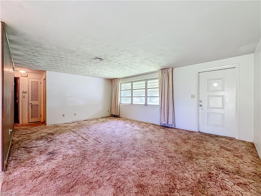 2901 Parkview Dr Property Photo 4