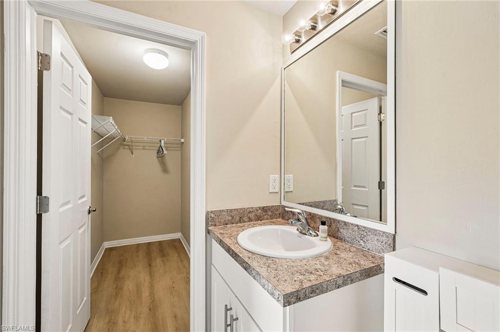 10545 Crossback Ln Property Photo 25