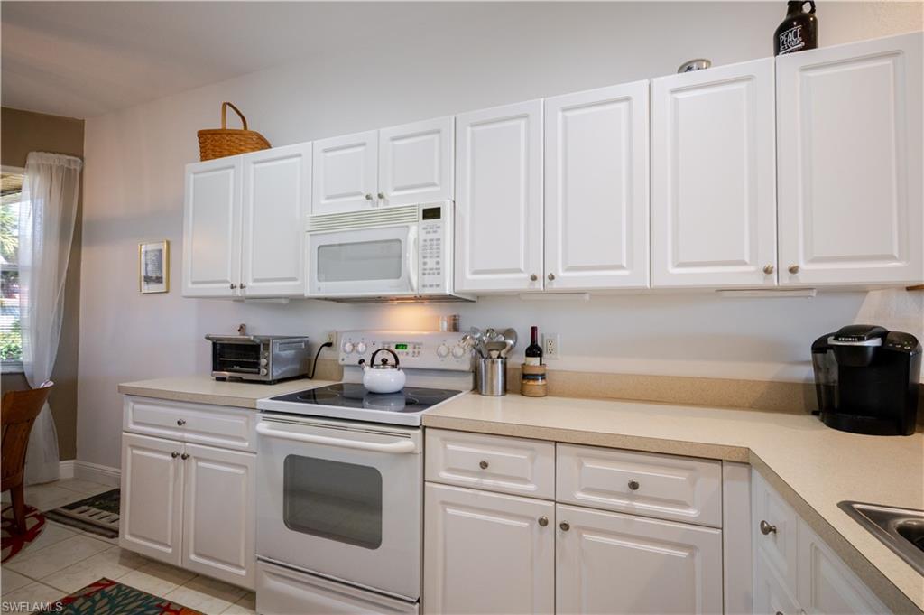 20856 Athenian Ln Property Photo 8