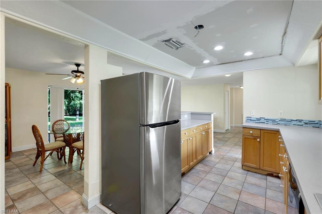5248 Versaille Ct Property Photo 12