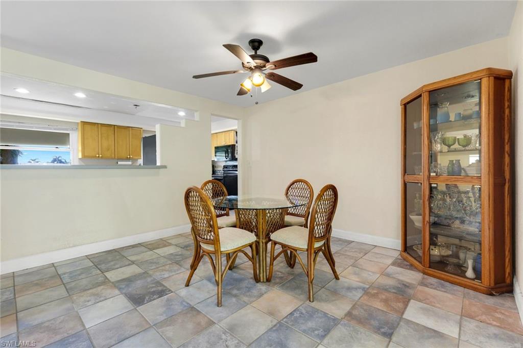 5248 Versaille Ct Property Photo 14