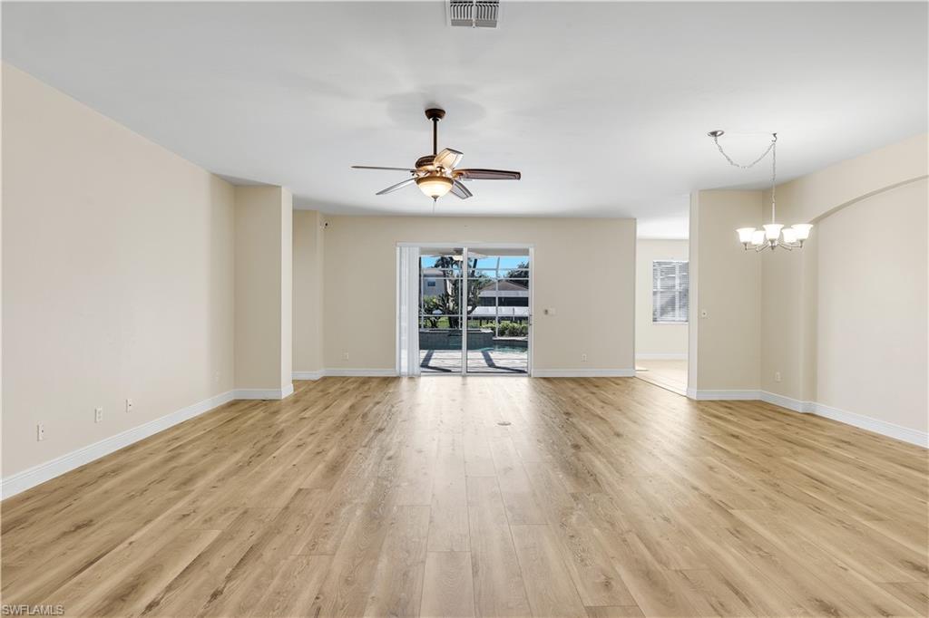 9214 Palm Island Cir Property Photo 7