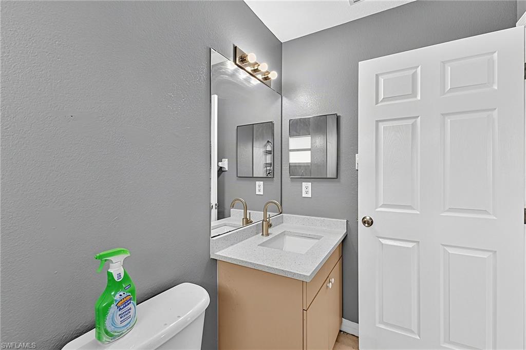 1801/1803 Sw Santa Barbara Pl Property Photo 20