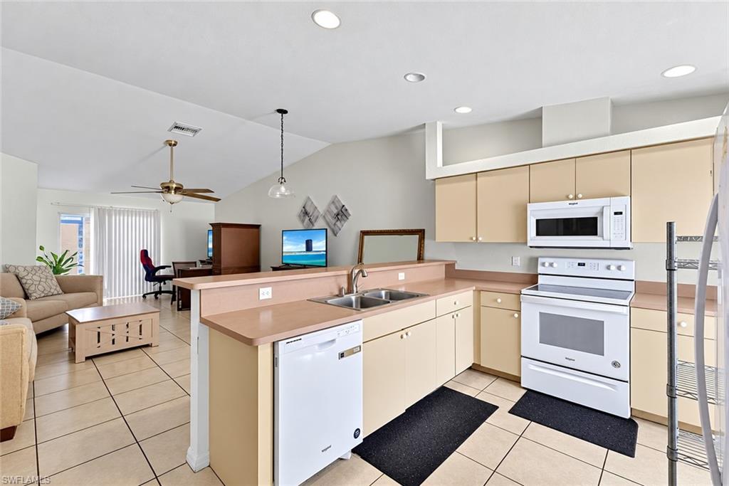1801/1803 Sw Santa Barbara Pl Property Photo 37