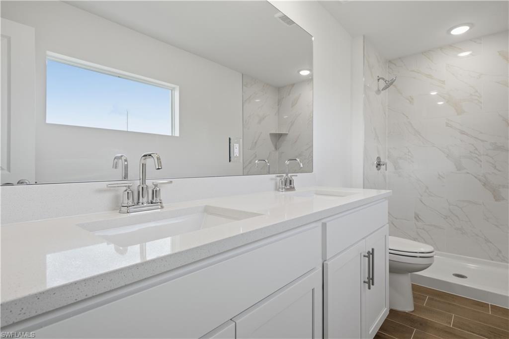 1135 Nw 8th Pl Property Photo 7
