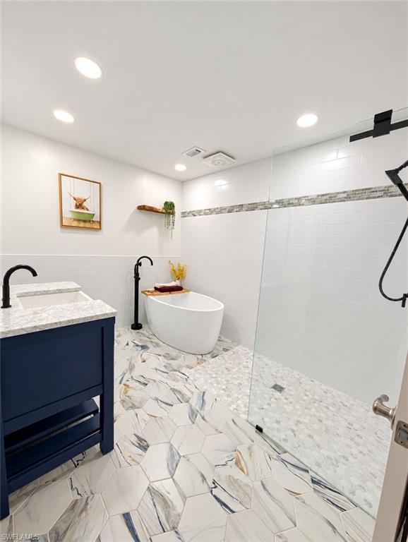 1402 S Larkwood Sq Property Photo 7