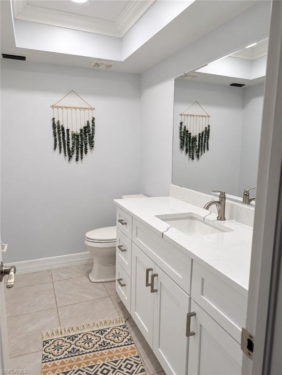 1402 S Larkwood Sq Property Photo 8