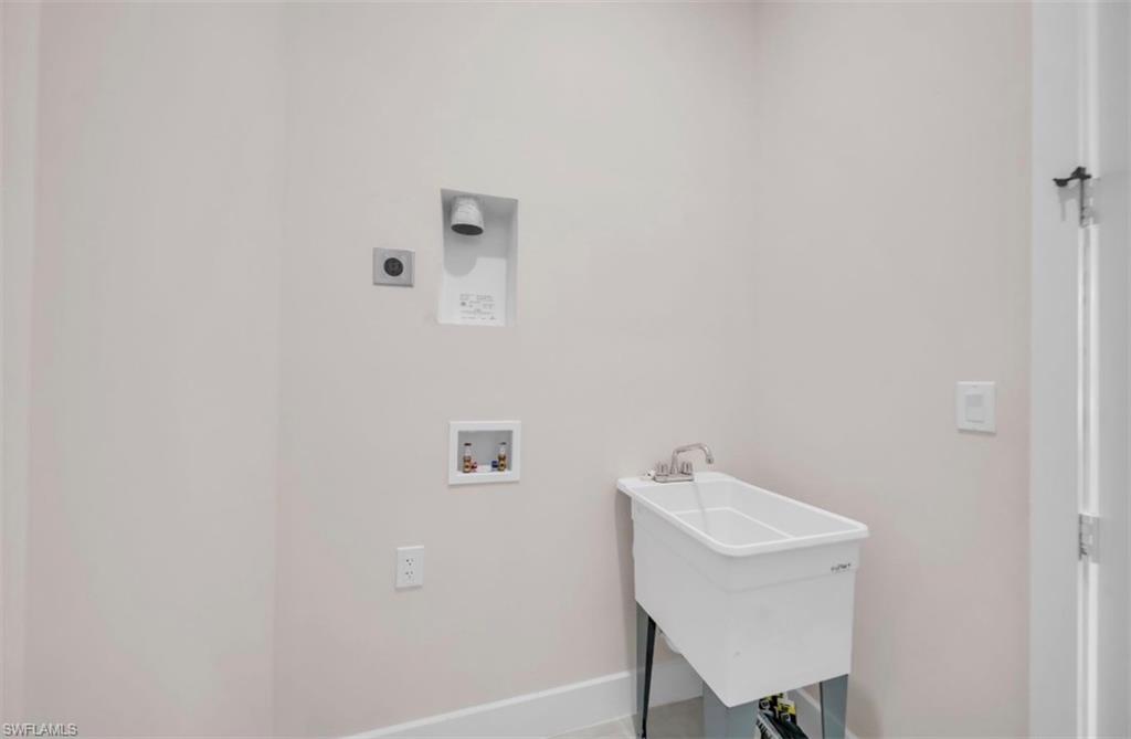 1116 Cherry St E Property Photo 10