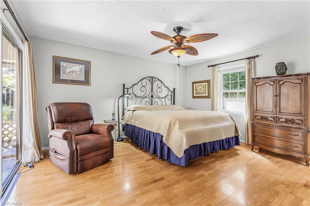 15889 Shadow Run Ct Property Photo 15