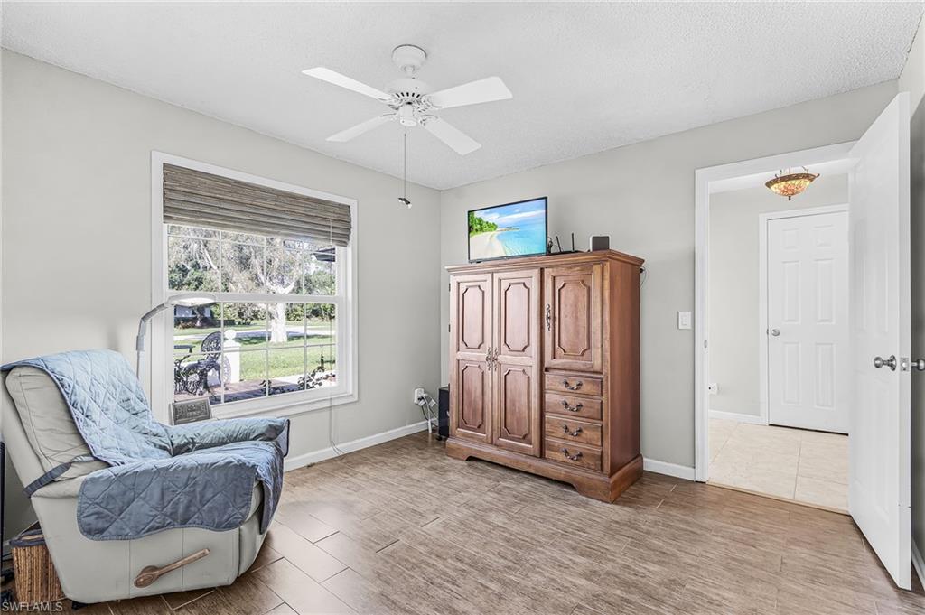 15889 Shadow Run Ct Property Photo 19