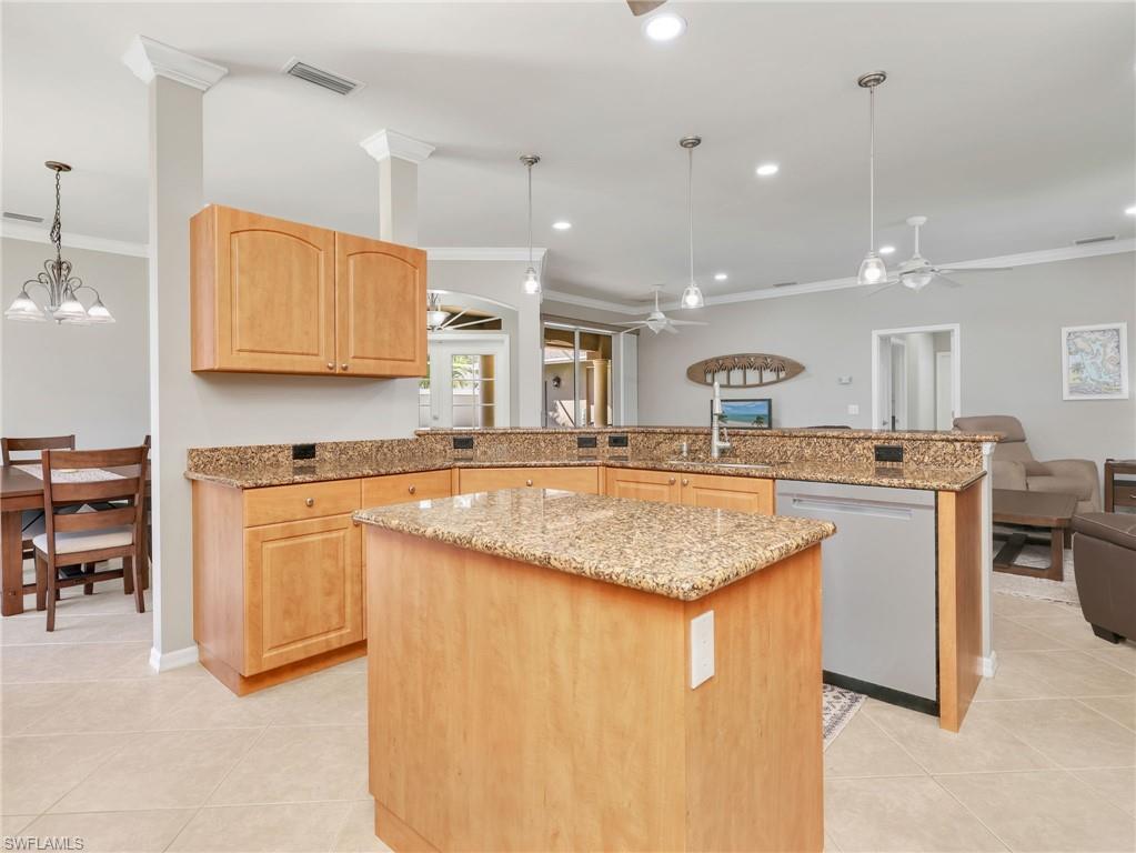 5877 Elizabeth Ann Way Property Photo 8