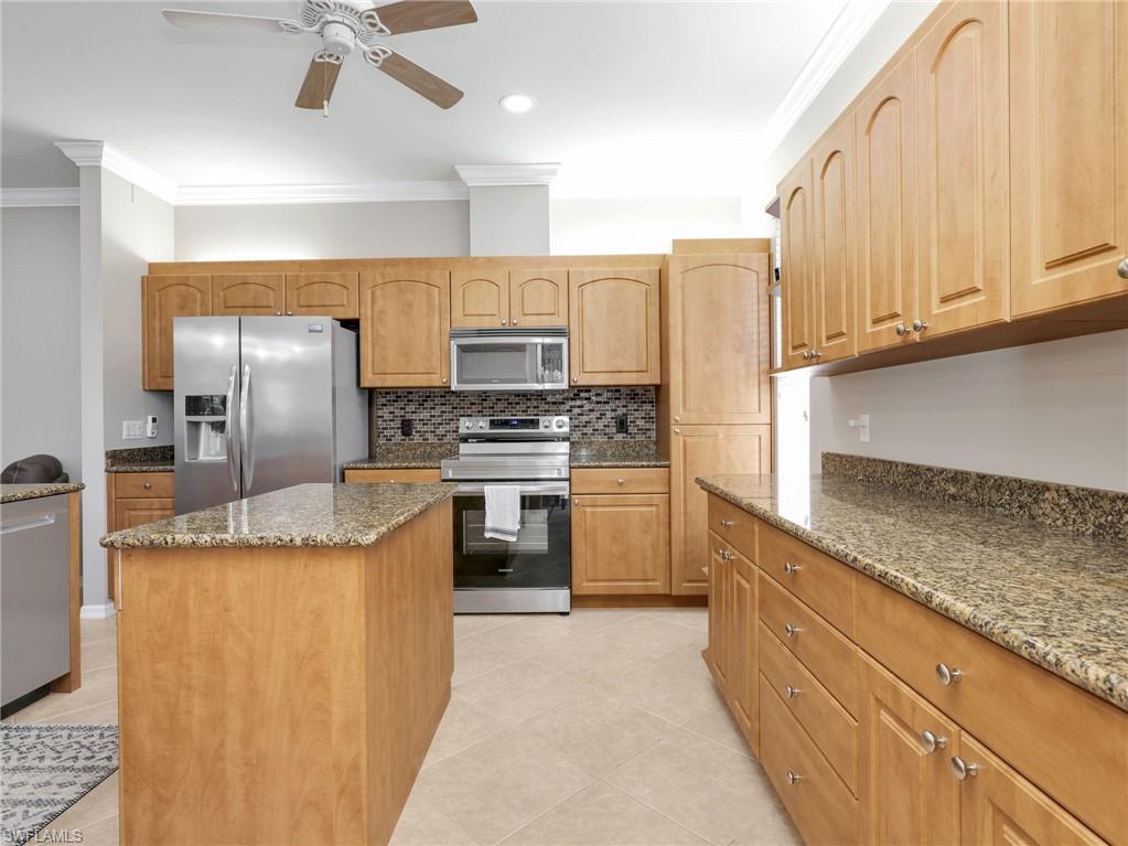 5877 Elizabeth Ann Way Property Photo 9