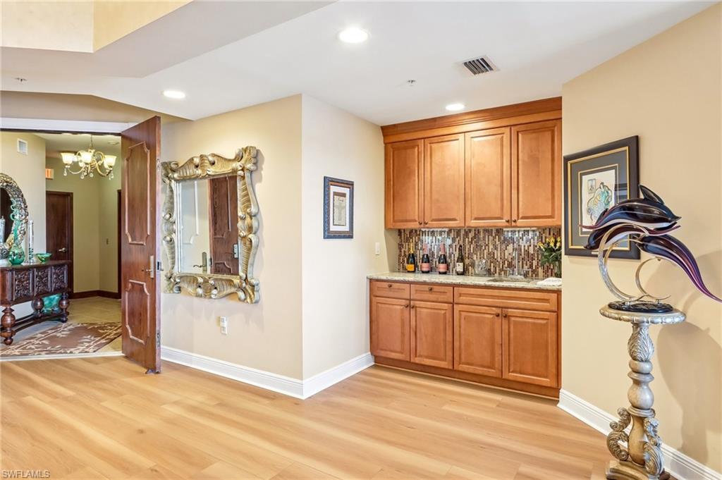 6021 Silver King Blvd 302 Property Photo 18