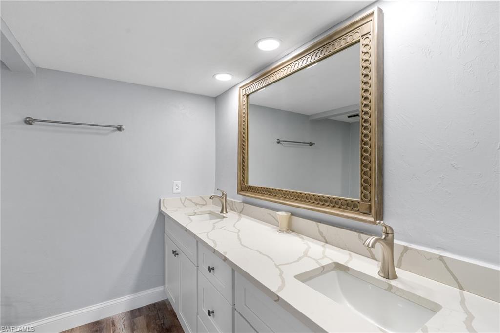 16580 Waters Edge Ct 102 Property Photo 32