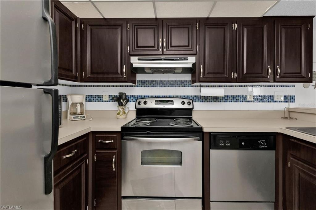 21405 Olean Blvd 528 Property Photo 11