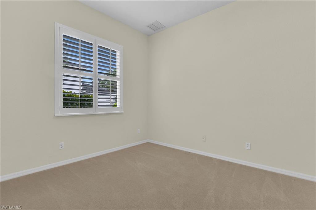 12464 Pebble Stone Ct Property Photo 32