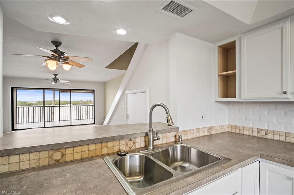 894 Buttonwood Dr 215 Property Photo 14