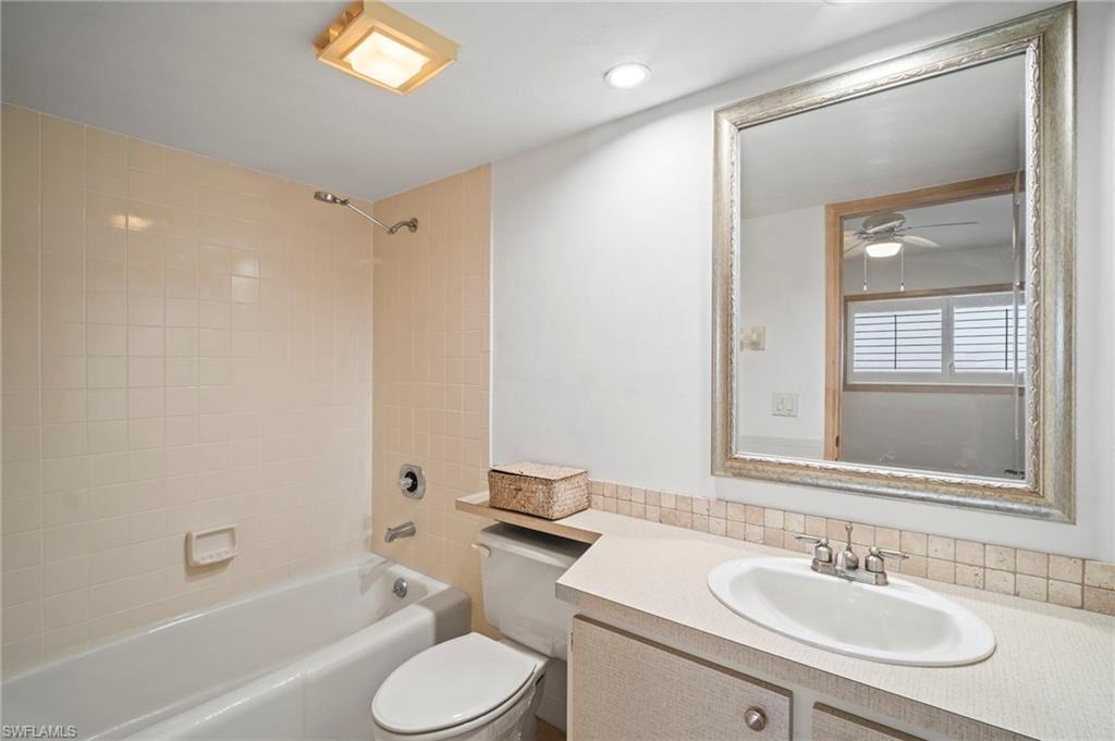 894 Buttonwood Dr 215 Property Photo 22