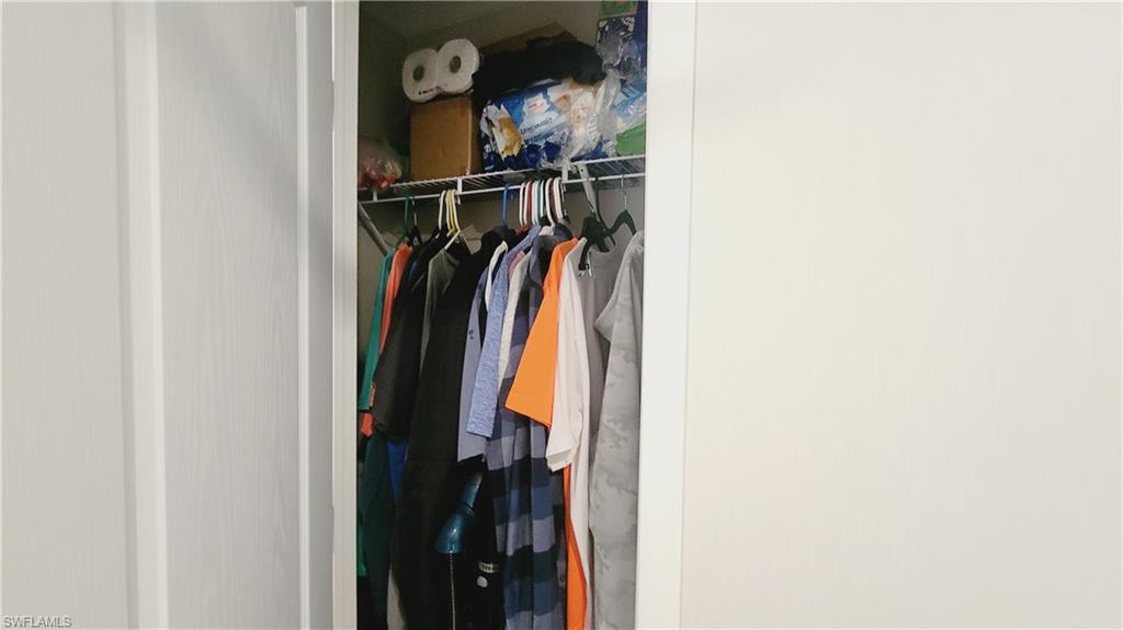 352 Shoreland Dr Property Photo 13