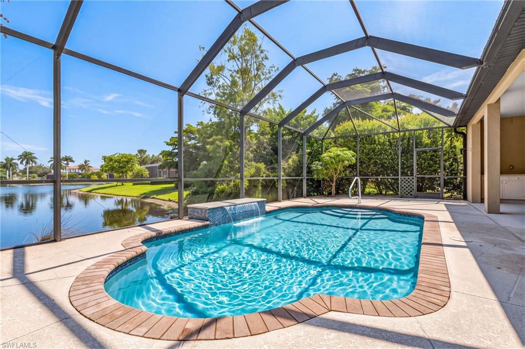 12424 Country Day Cir Property Photo 3