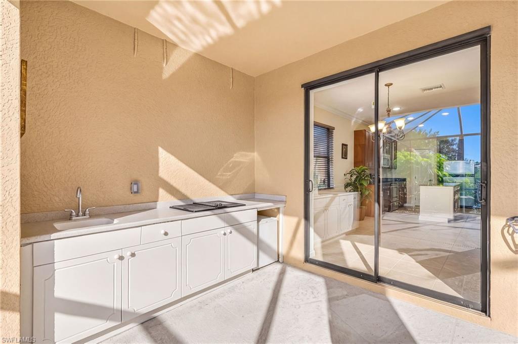 12424 Country Day Cir Property Photo 11