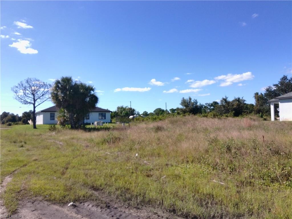 5901 Queen Ave N Property Photo 1