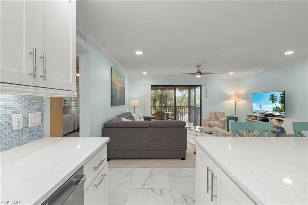 845 E Gulf Dr 1422 Property Photo 13