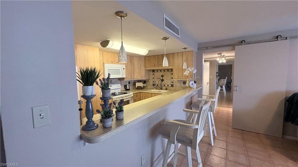 1900 Clifford St 603 Property Photo 19