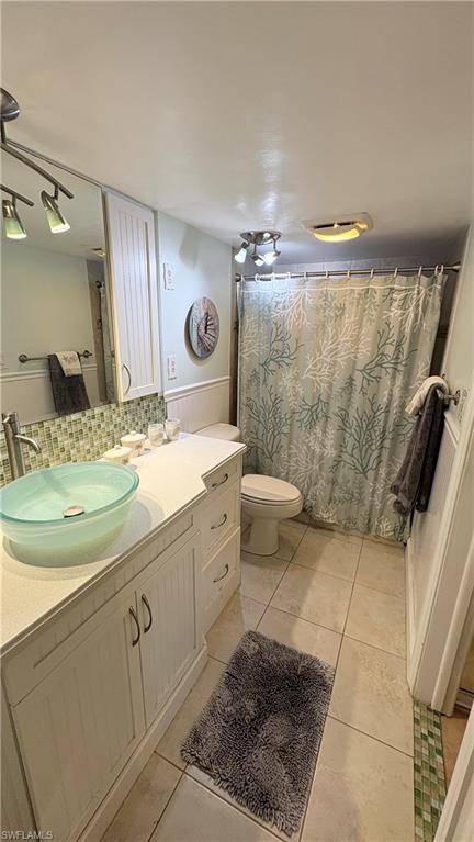 1900 Clifford St 603 Property Photo 25