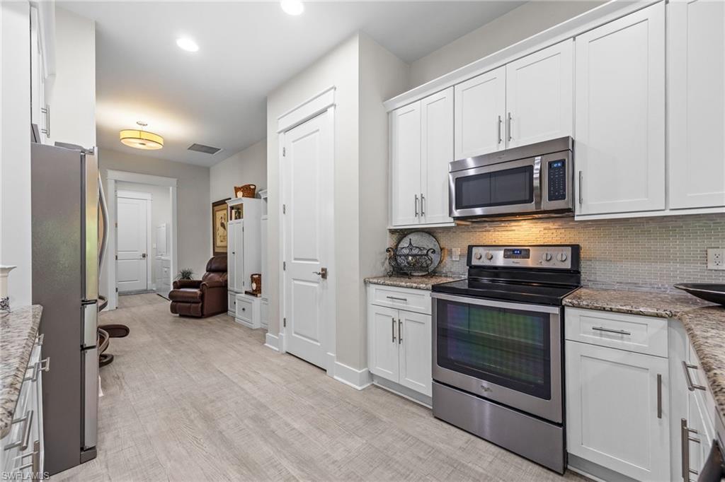8702 Lakefront Ct Property Photo 32
