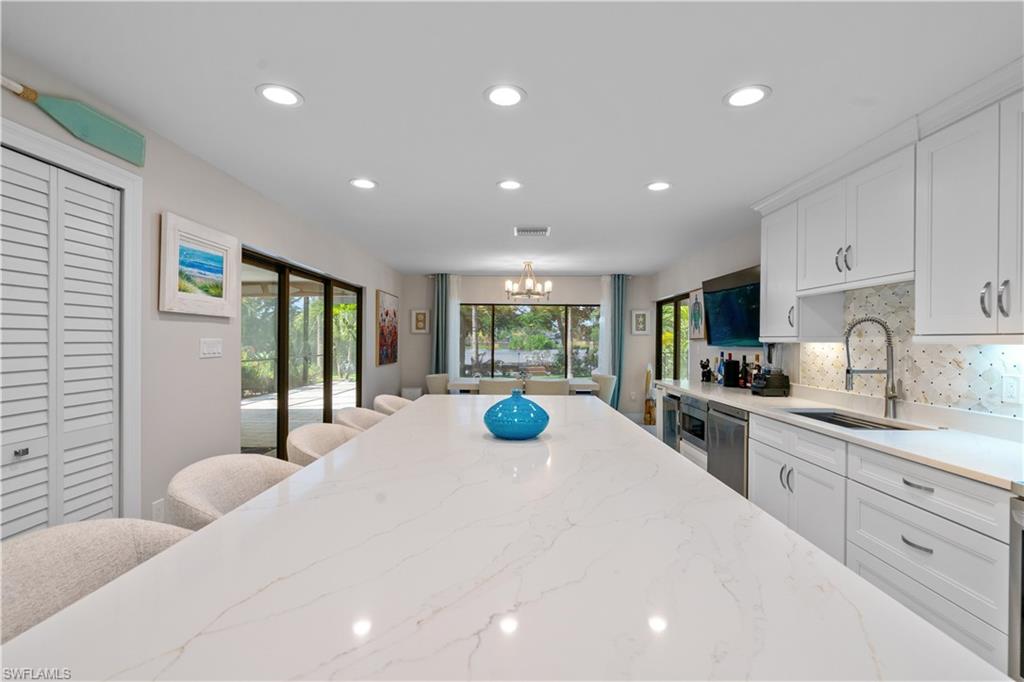 7337 Lake Dr Property Photo 13
