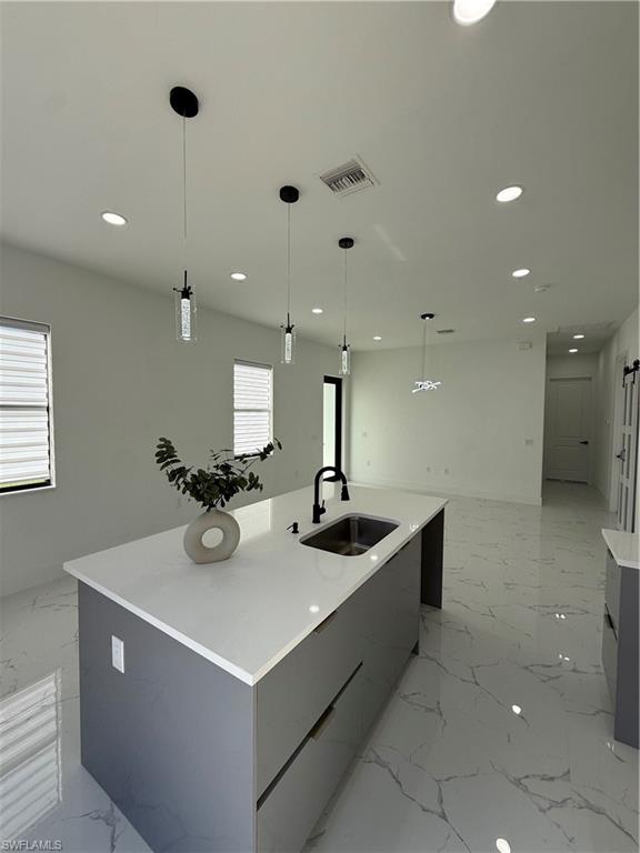 363 Butler Ave S Property Photo 10