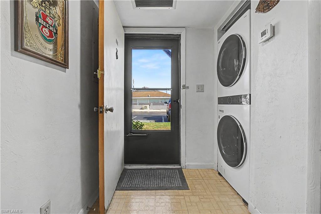 500 N Francisco St 140 Property Photo 2