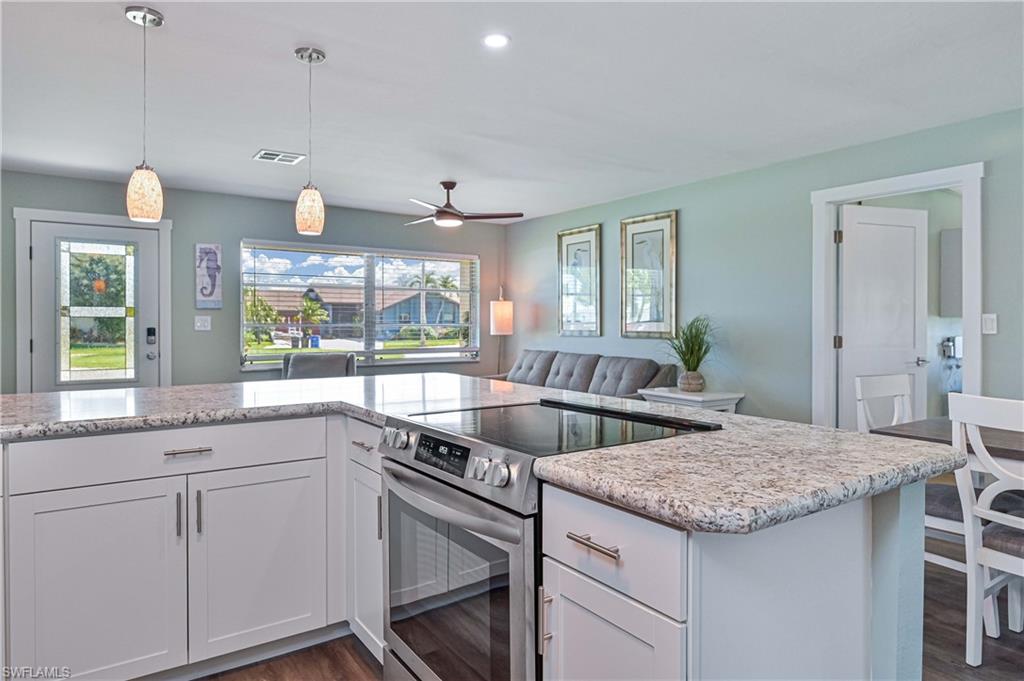 4547 W Coral Cir Property Photo 6