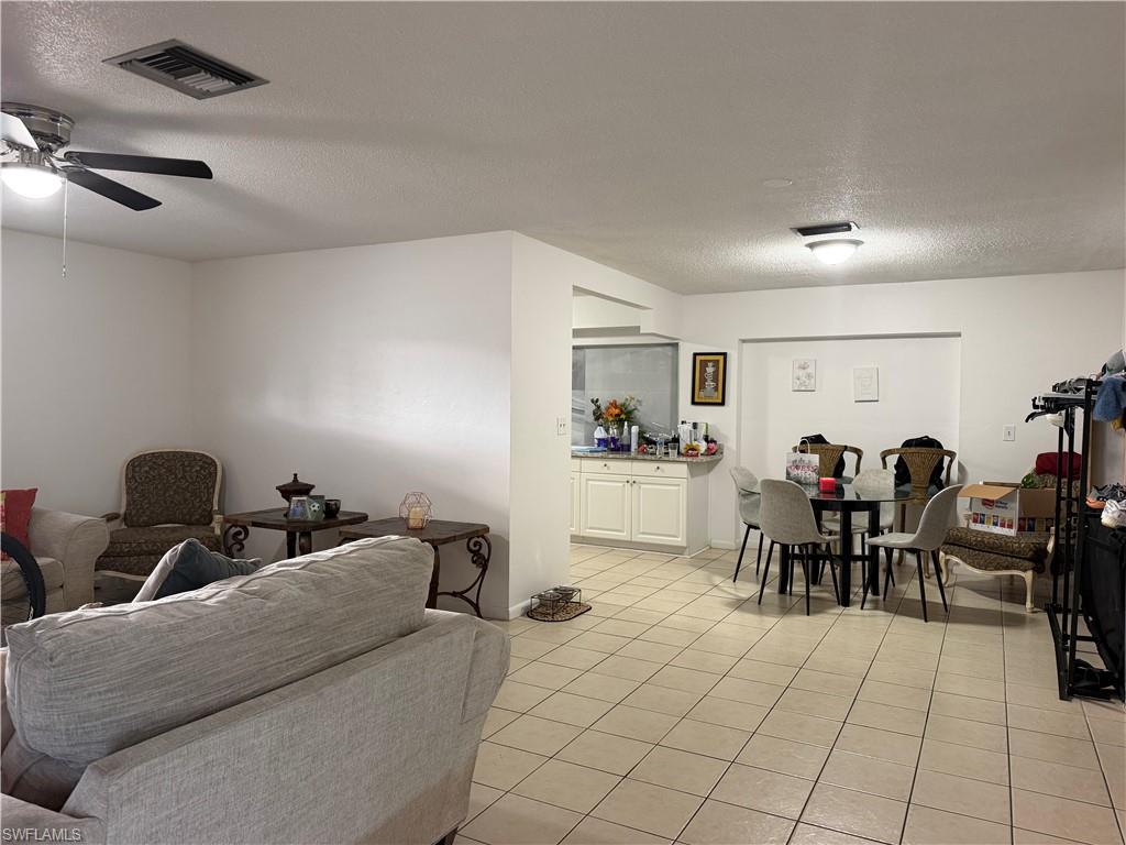 1421 Juddale St E Property Photo 3