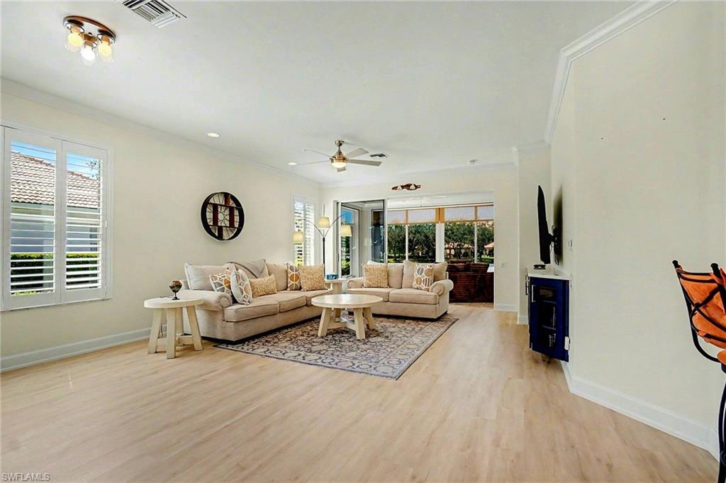 8970 Bristol Bend Property Photo 11